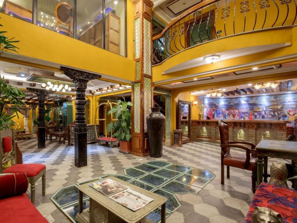 เฮอริเทจ โฮเต็ล สวีท แอนด์ สปา Hotel โพคารา ภายนอก รูปภาพ