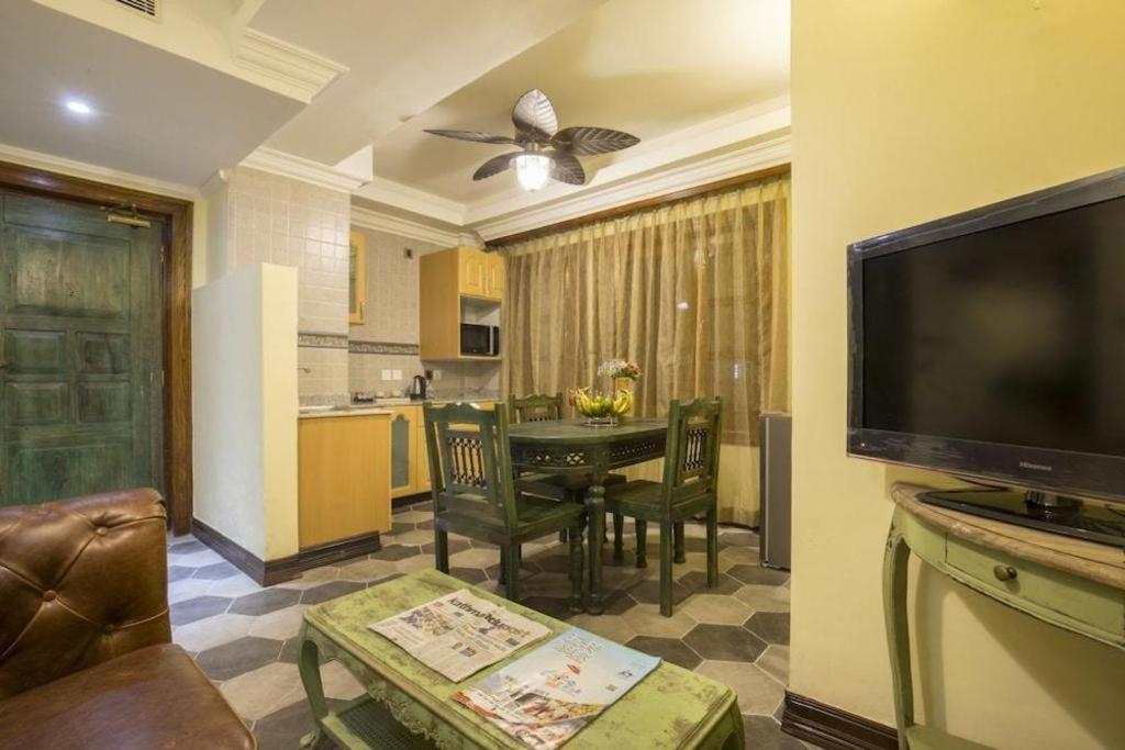 เฮอริเทจ โฮเต็ล สวีท แอนด์ สปา Hotel โพคารา ภายนอก รูปภาพ
